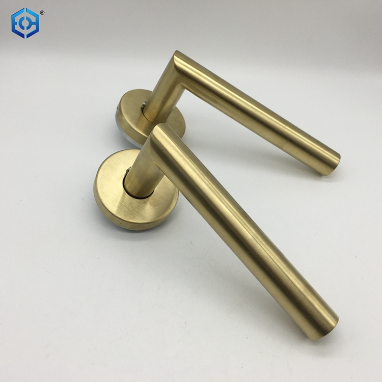 TH-008-satin brass (9) bedroom door handle with lock