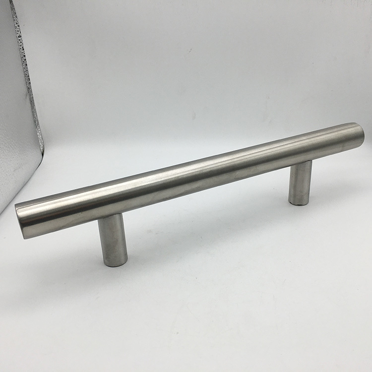 how high to mount barn door handle