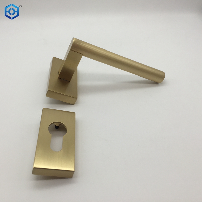 New Design Golden Solid Brass Door Handle with Scroll Lever on Latch Backplate