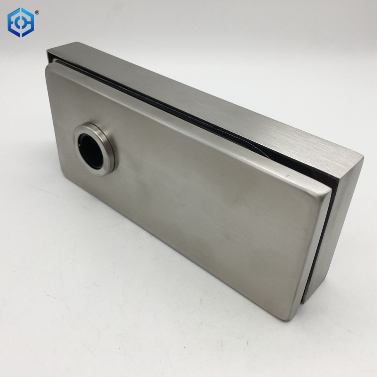 glass door locking mechanism