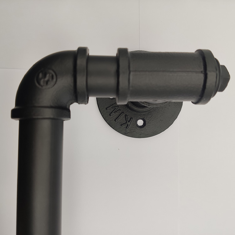 black bathroom hardware