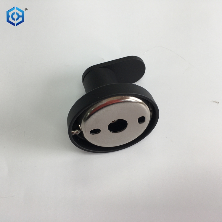 gold bathroom hardware