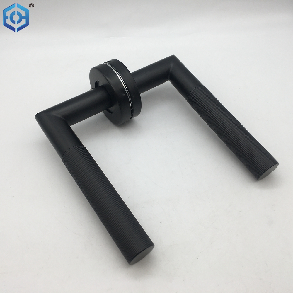black knurled handles