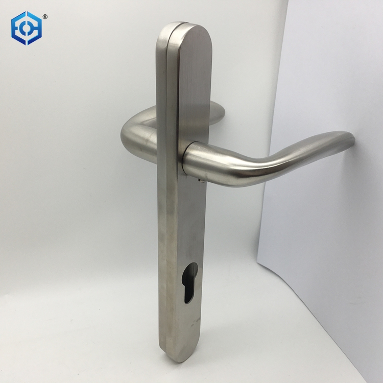 larson storm door handle installation