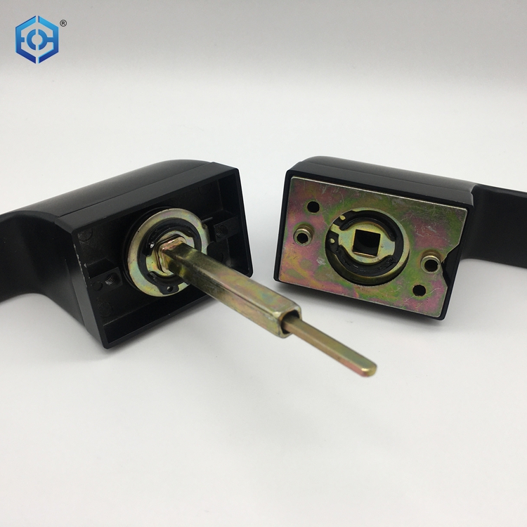 inside a 5 lever mortice lock