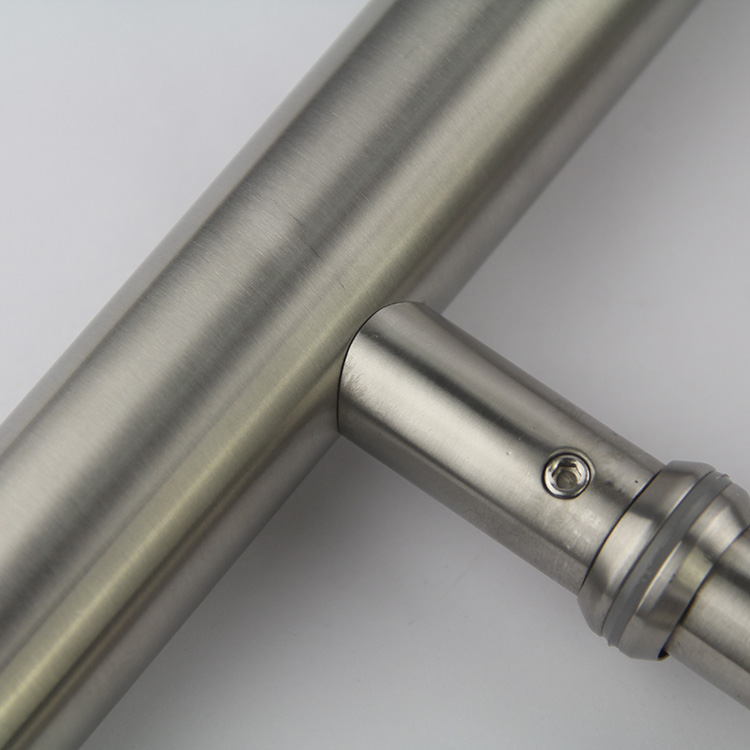 bathroom knobs and pulls