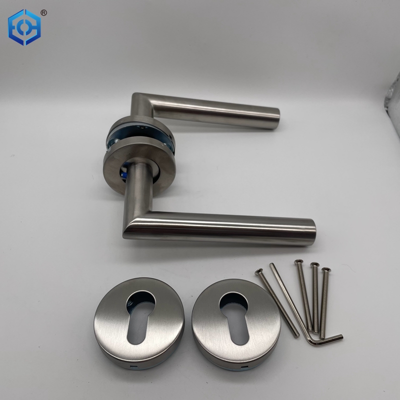 EN1906 Grade 4 door handle