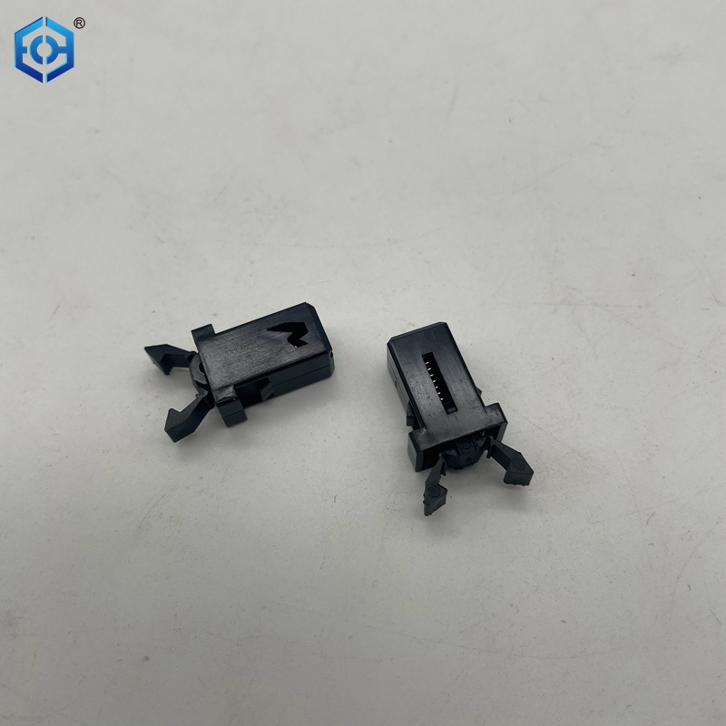 Small Self Closing Push Door Latche Push to Open Magnetic Door Latch