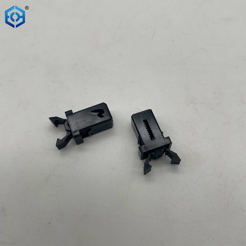 Small Self Closing Push Door Latche Push to Open Magnetic Door Latch