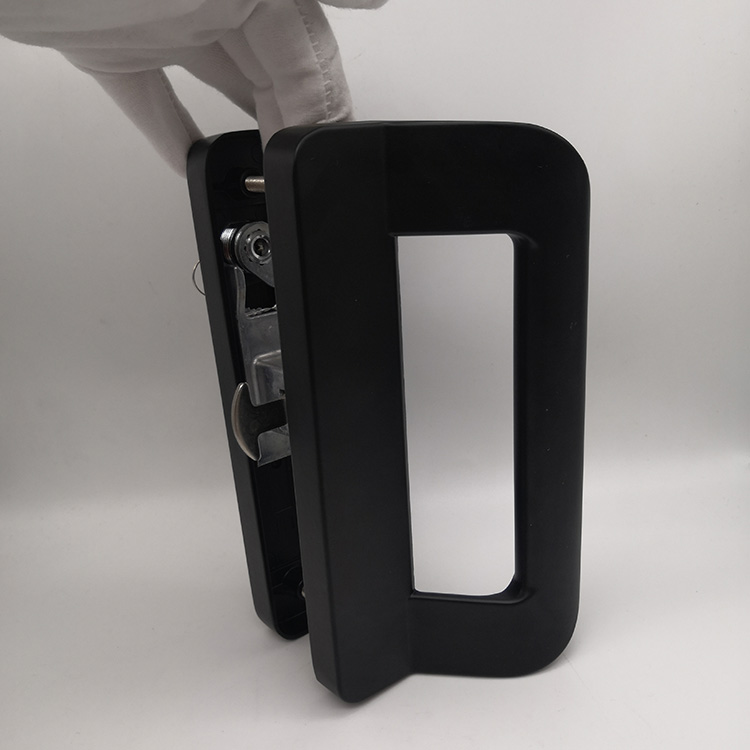 pocket door pull with lock