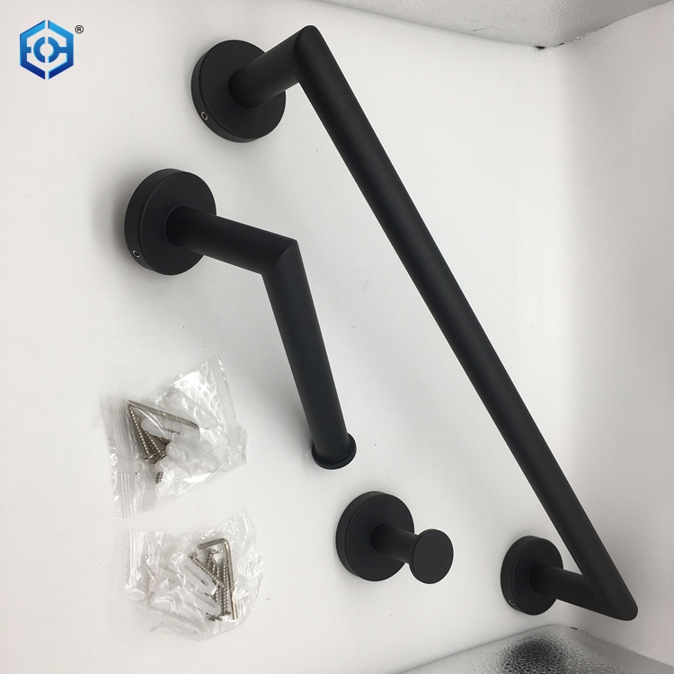 gold bathroom accessories