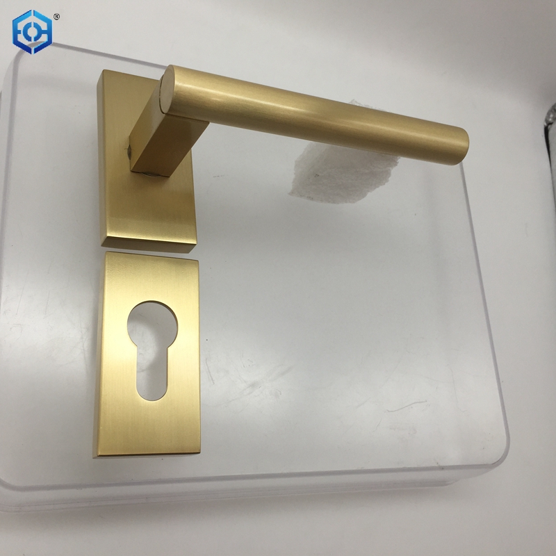 New Design Golden Solid Brass Door Handle with Scroll Lever on Latch Backplate