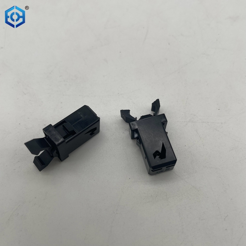 Small Self Closing Push Door Latche Push to Open Magnetic Door Latch