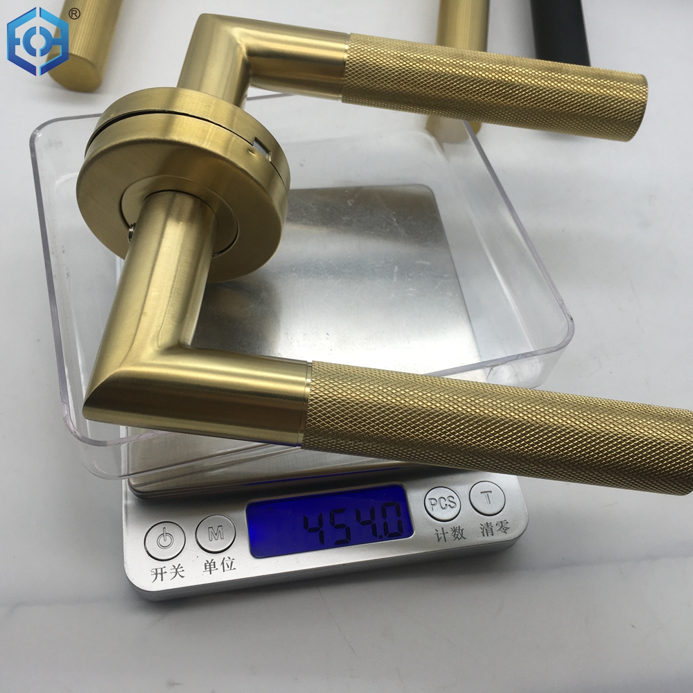 brass knurled handle