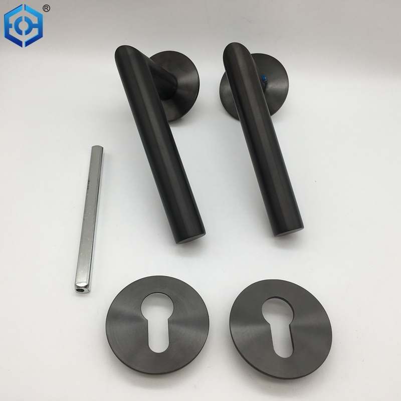 farmhouse magnetic garage door hardware