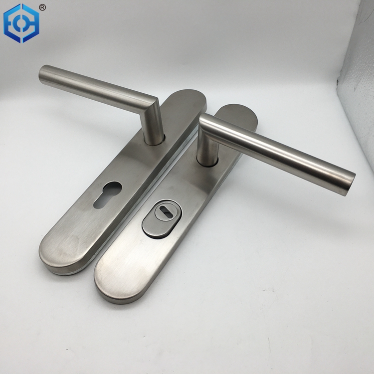 thumb latch door handle