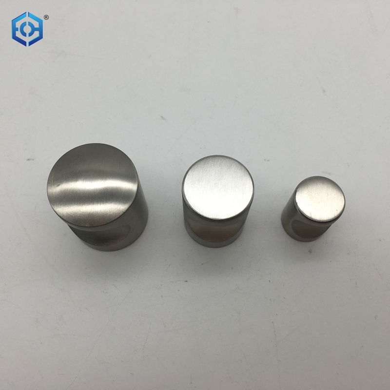 cabinet door knobs
