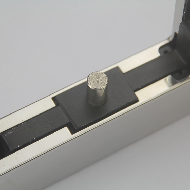 patch fitting glass door